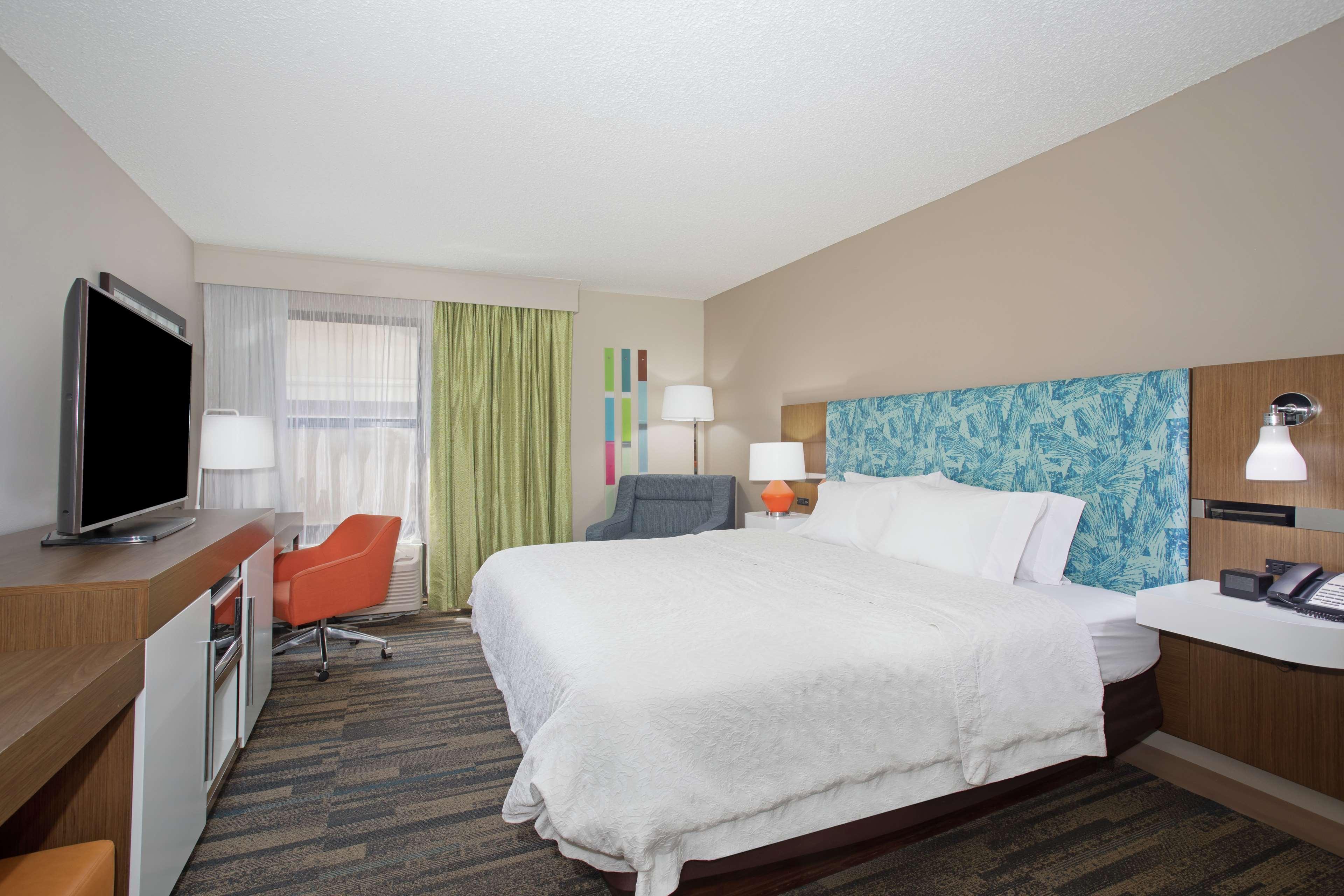 Hampton Inn & Suites Kansas City-Merriam Dış mekan fotoğraf