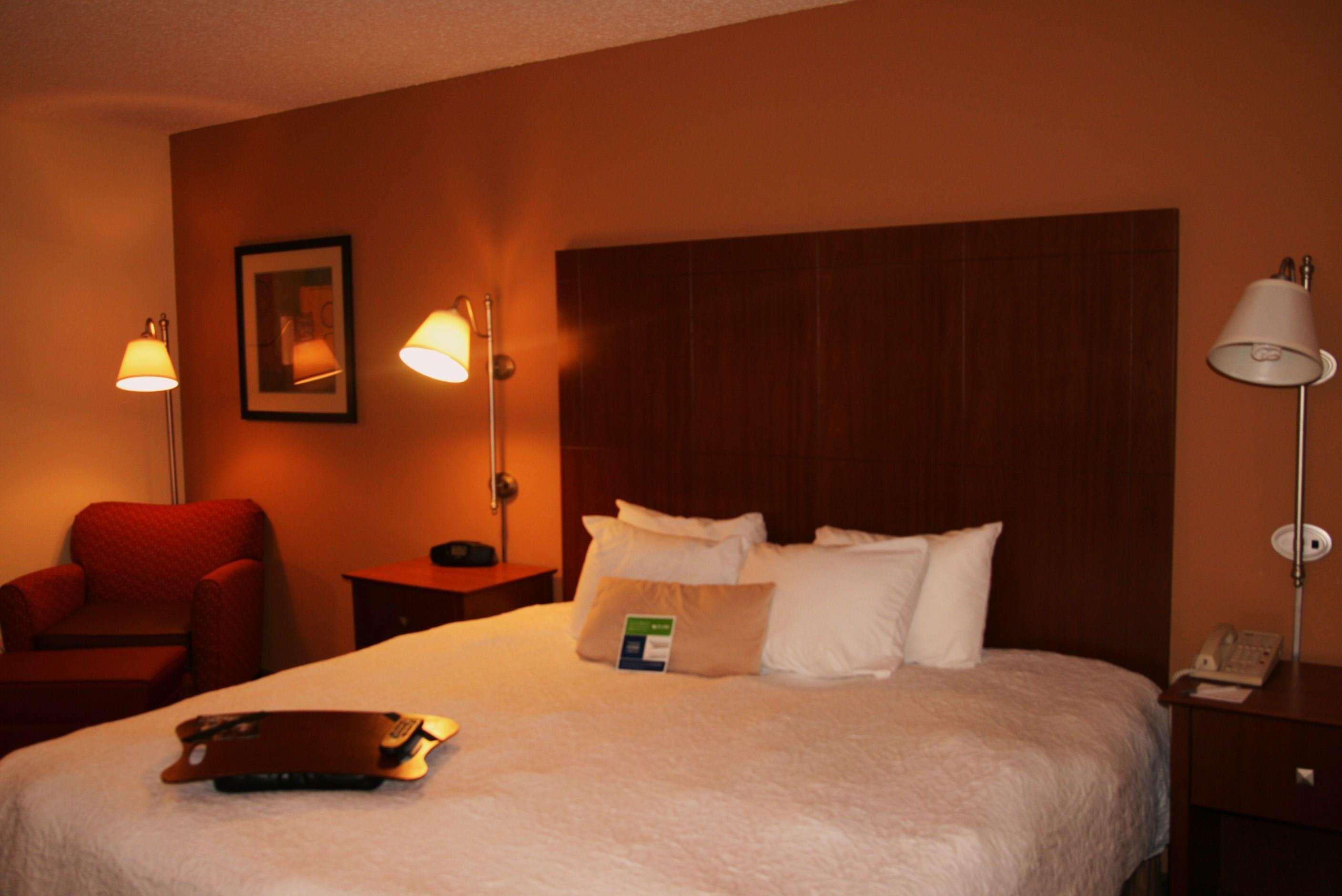 Hampton Inn & Suites Kansas City-Merriam Dış mekan fotoğraf