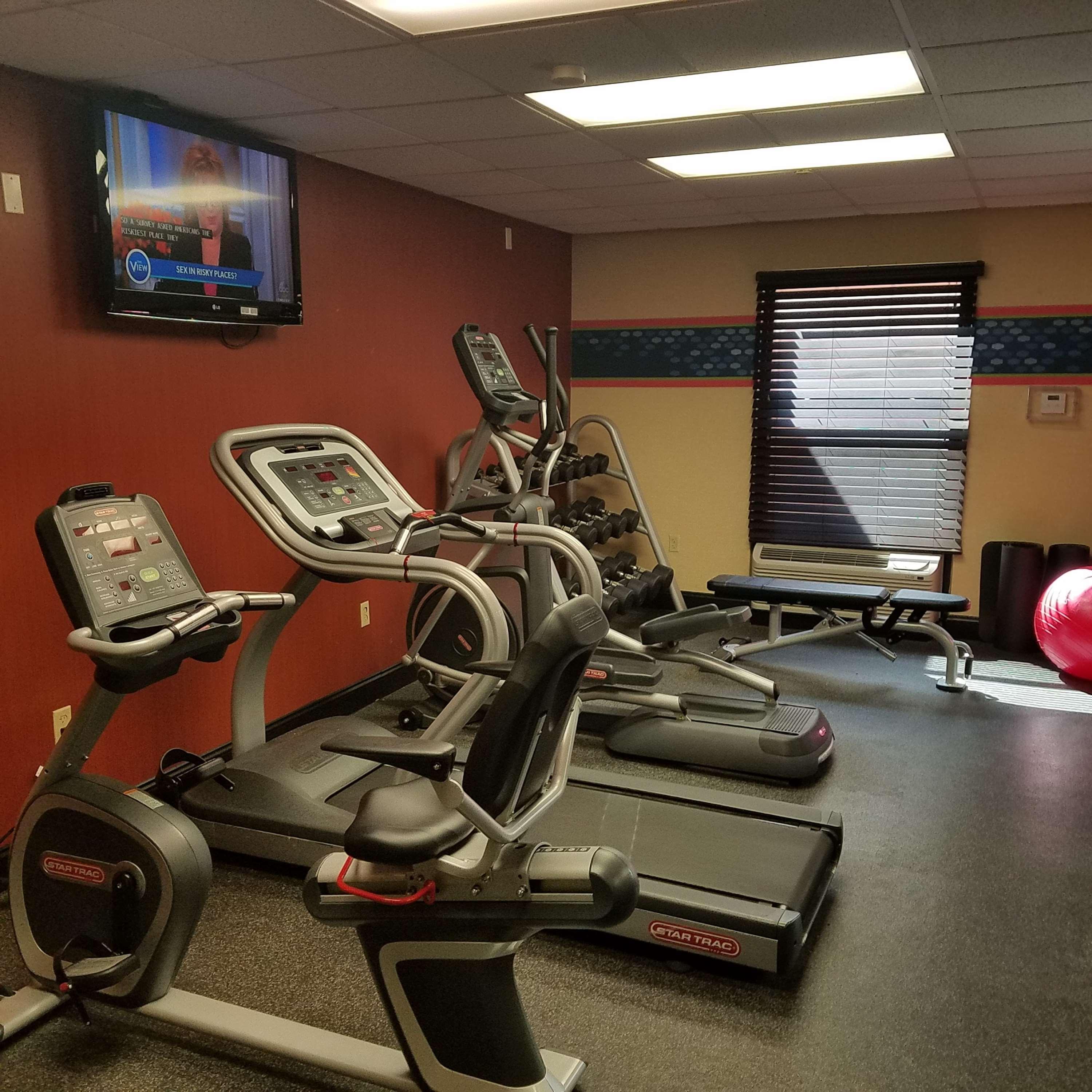 Hampton Inn & Suites Kansas City-Merriam Dış mekan fotoğraf