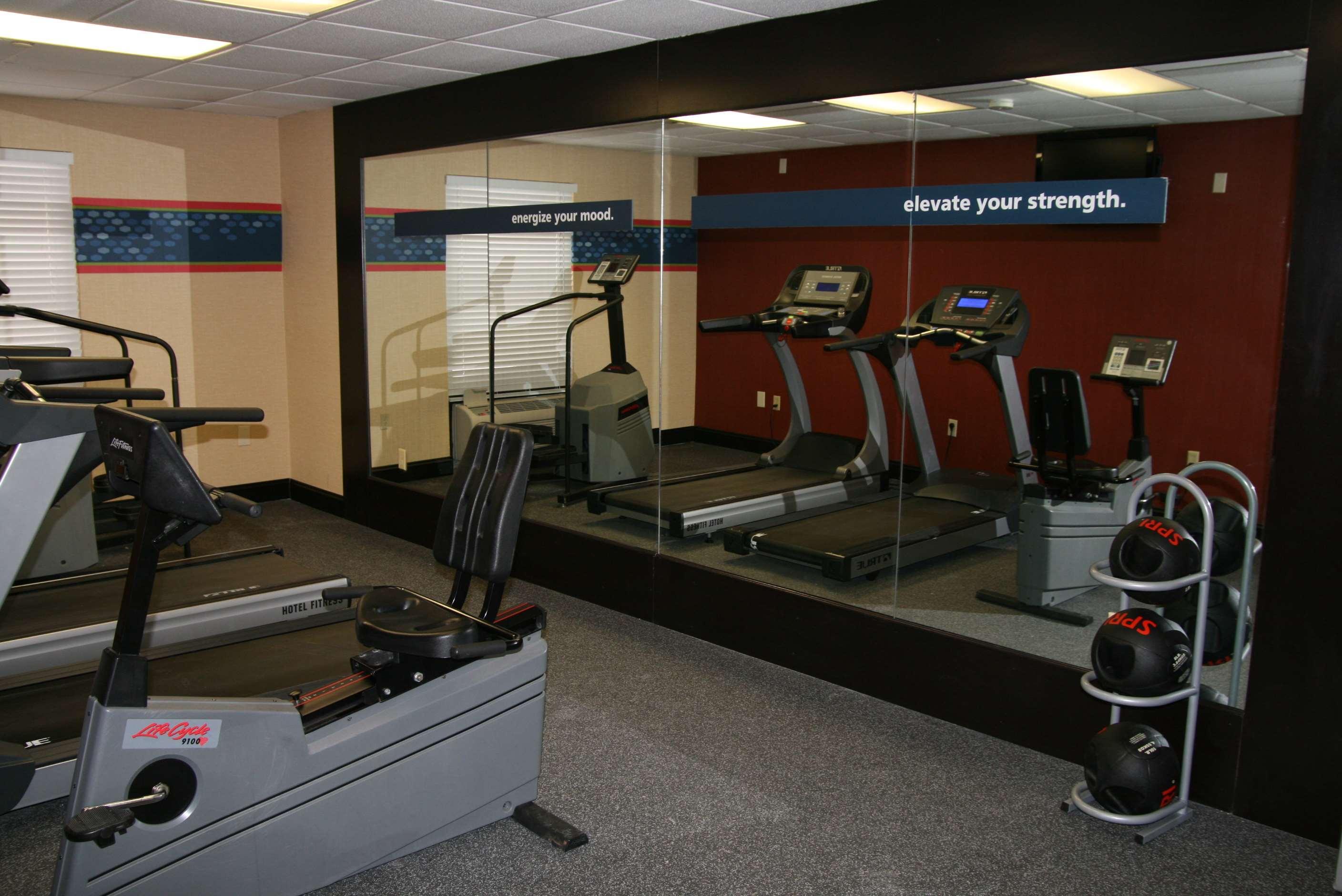 Hampton Inn & Suites Kansas City-Merriam Dış mekan fotoğraf