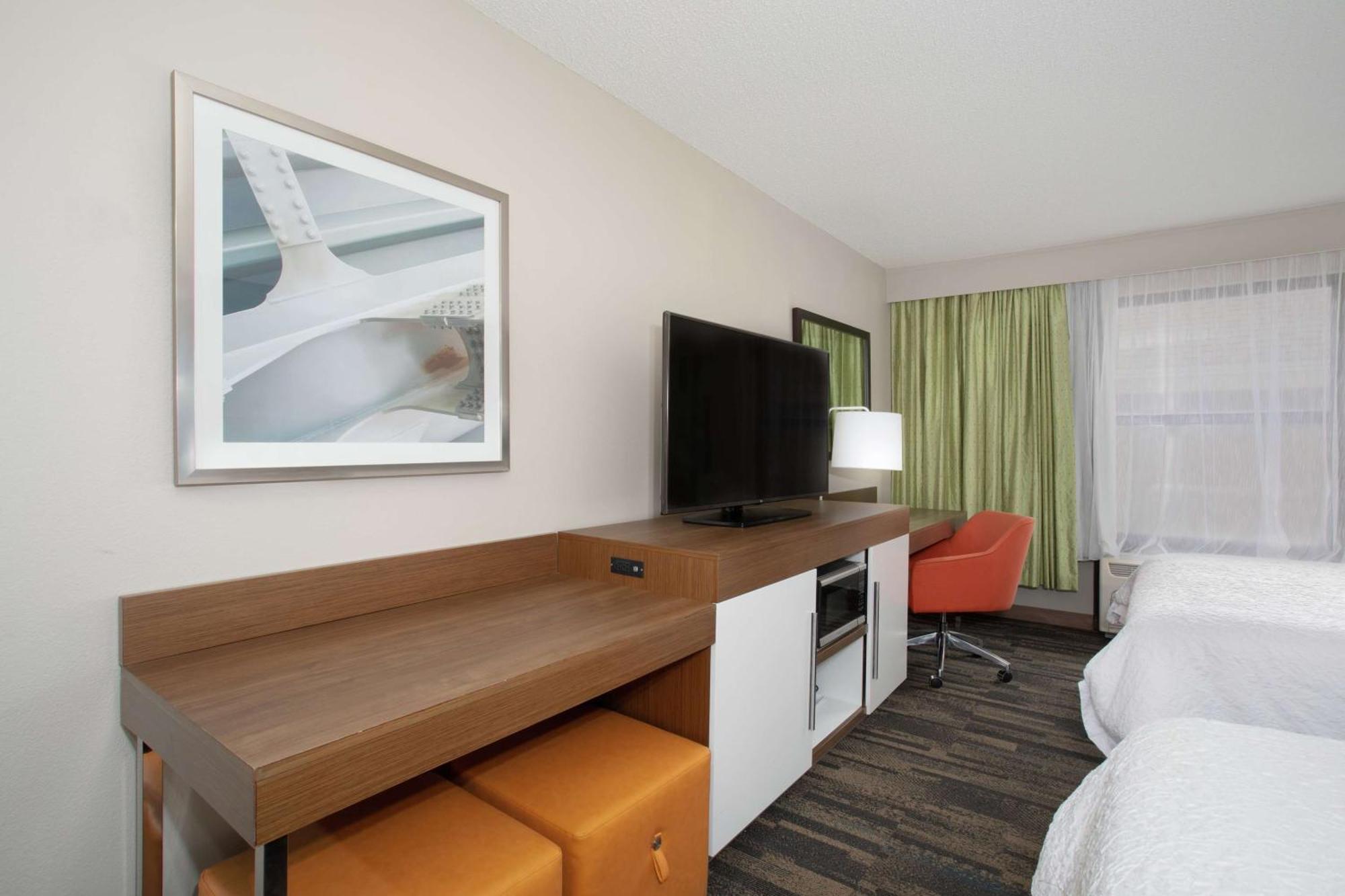 Hampton Inn & Suites Kansas City-Merriam Dış mekan fotoğraf